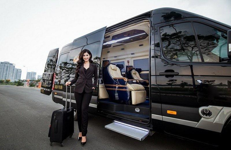  Thuê xe Limousine 9 chỗ